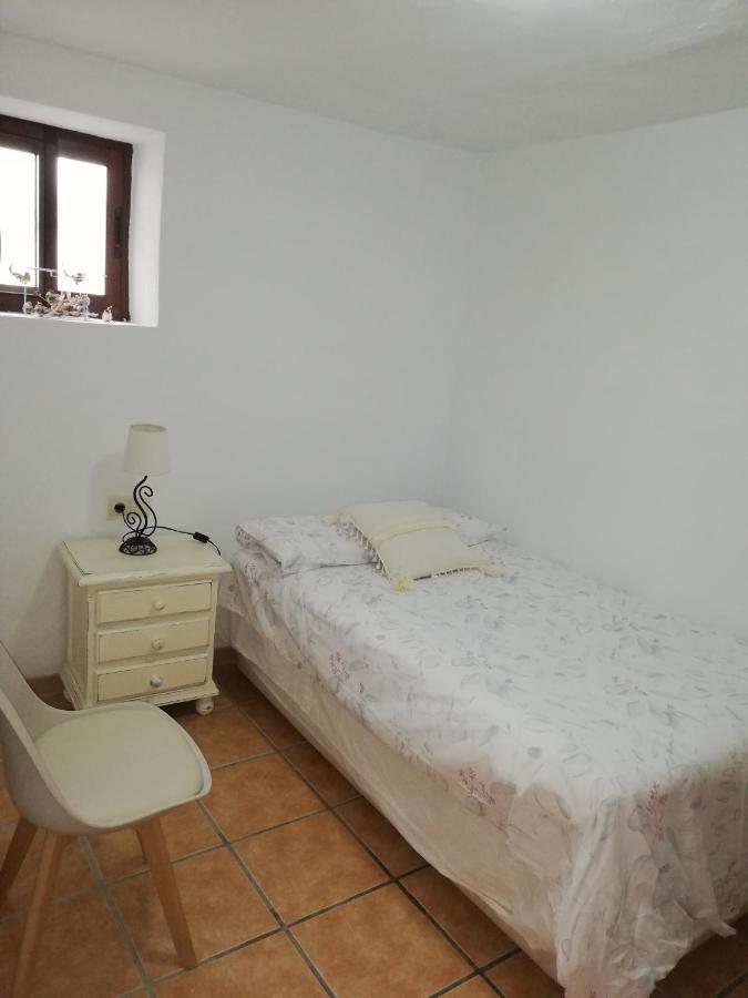 La Buganvilla De Juana Y Antonio Casares Extérieur photo