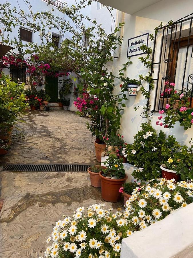 La Buganvilla De Juana Y Antonio Casares Extérieur photo